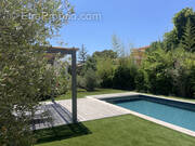 Maison à CARQUEIRANNE