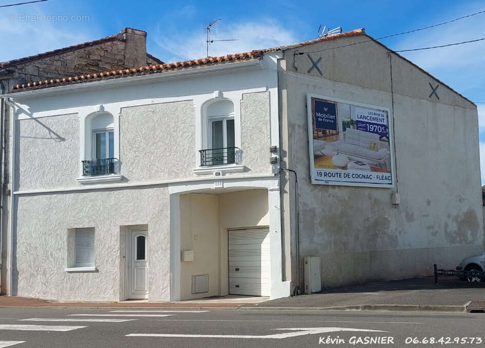 Maison à L&#039;ISLE-D&#039;ESPAGNAC