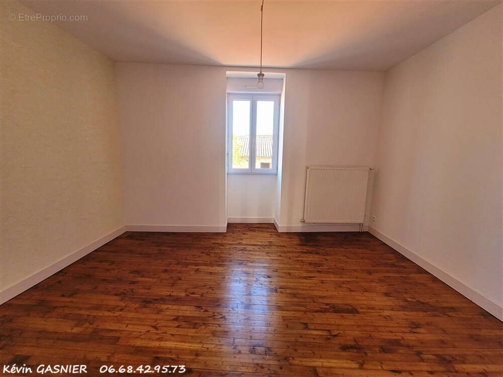 Maison à L&#039;ISLE-D&#039;ESPAGNAC