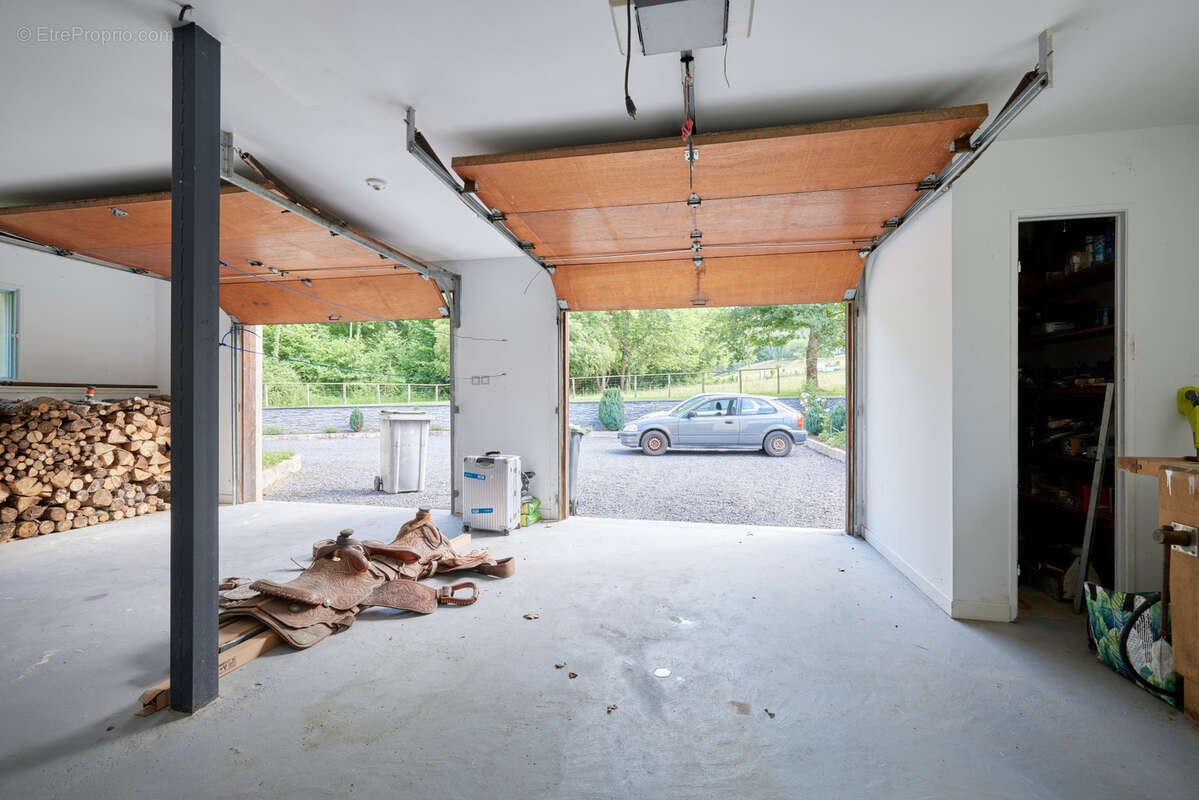 Maison à SAINT-PAUL-DE-JARRAT