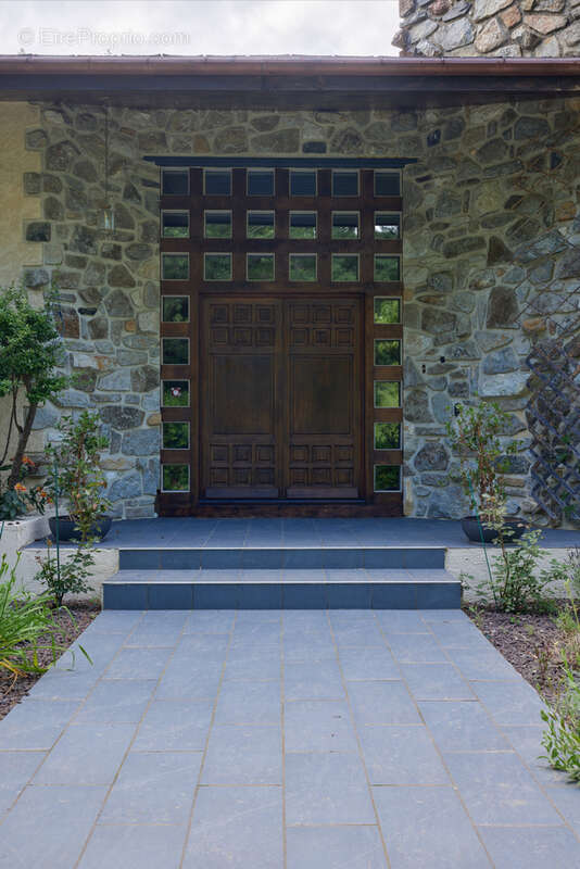 Maison à SAINT-PAUL-DE-JARRAT