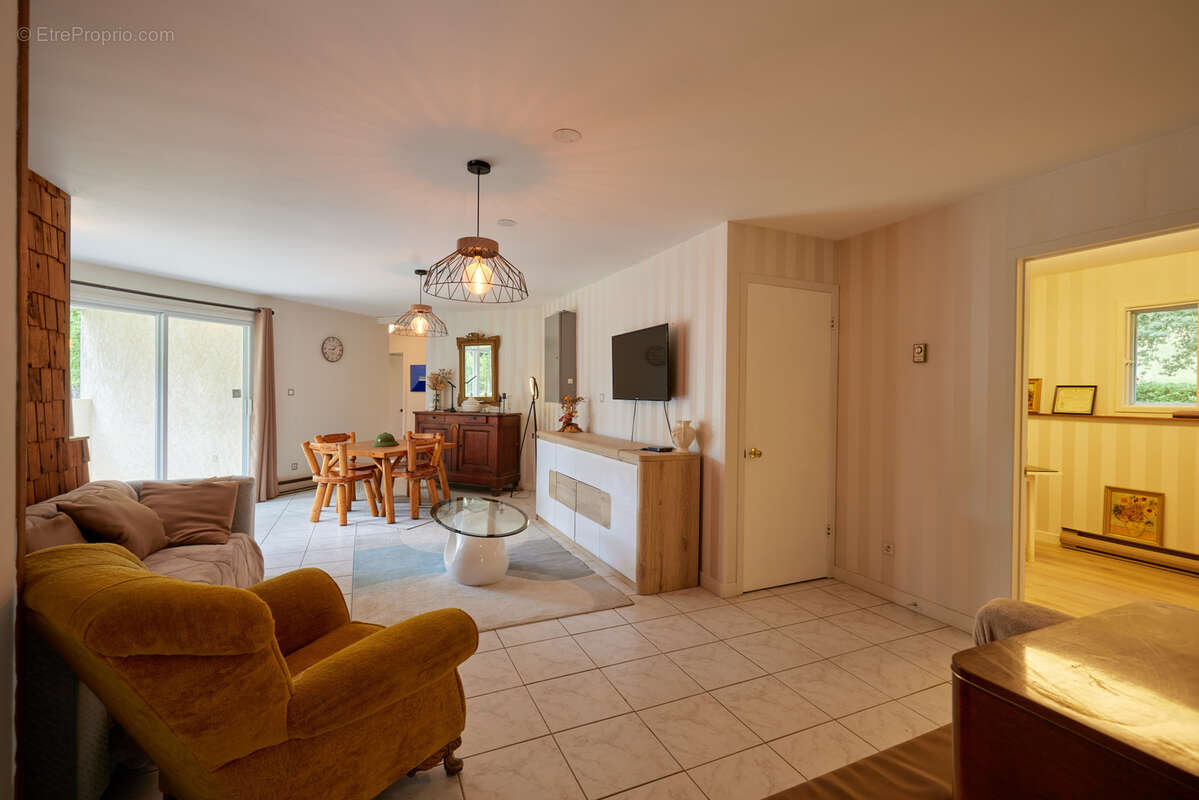 Maison à SAINT-PAUL-DE-JARRAT