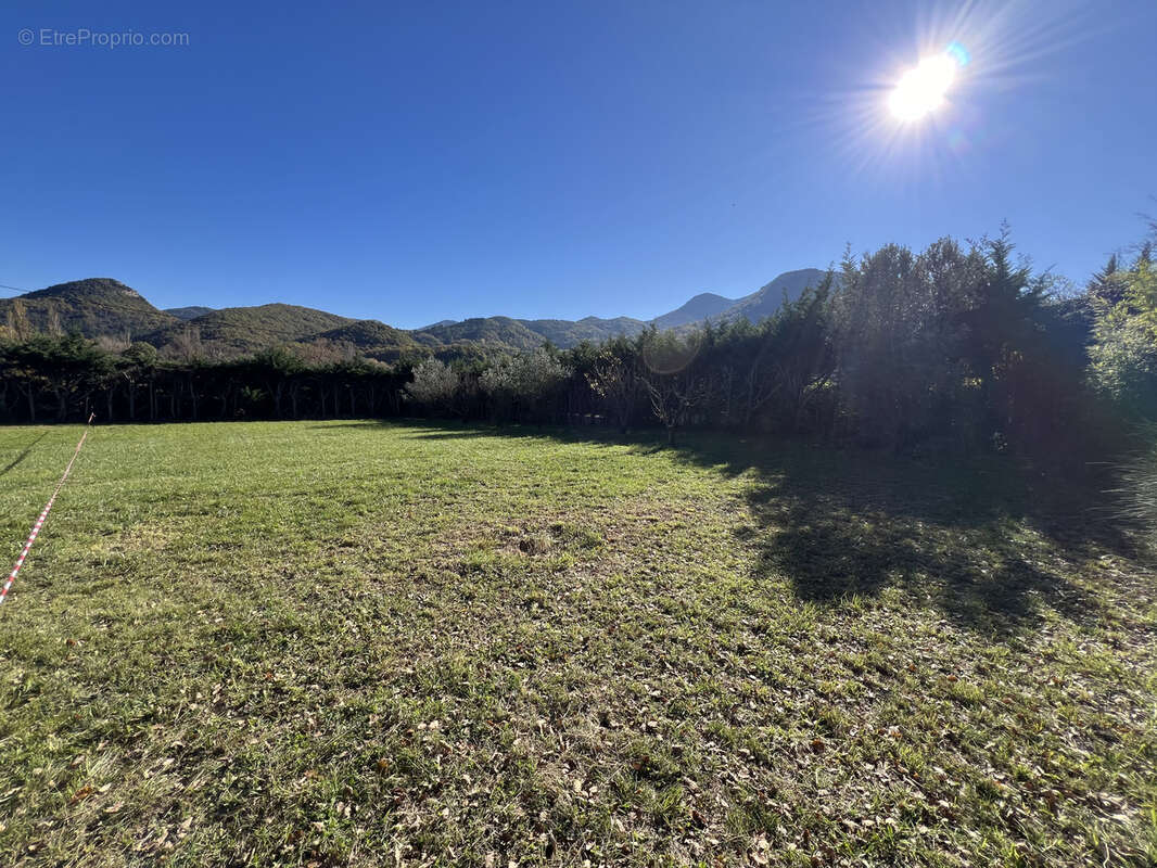 Terrain à CONDORCET