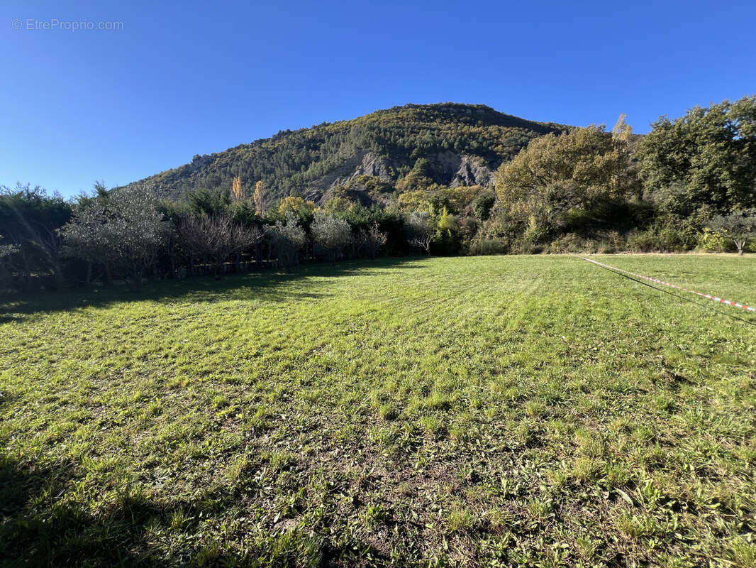 Terrain à CONDORCET