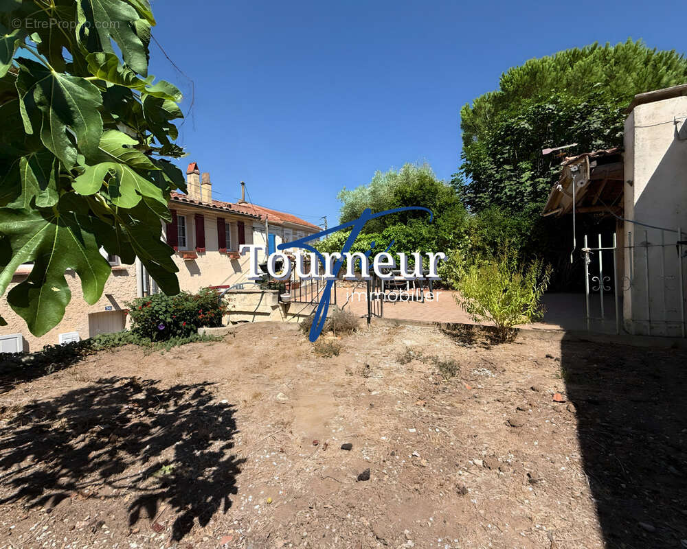 Maison à SIX-FOURS-LES-PLAGES