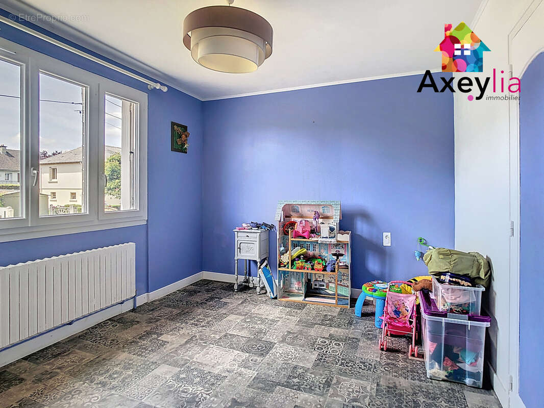 Maison à PARAY-LE-MONIAL