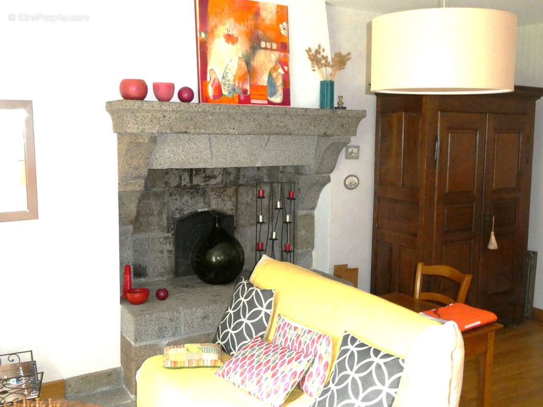 Maison à SAINT-HILAIRE-DU-HARCOUET