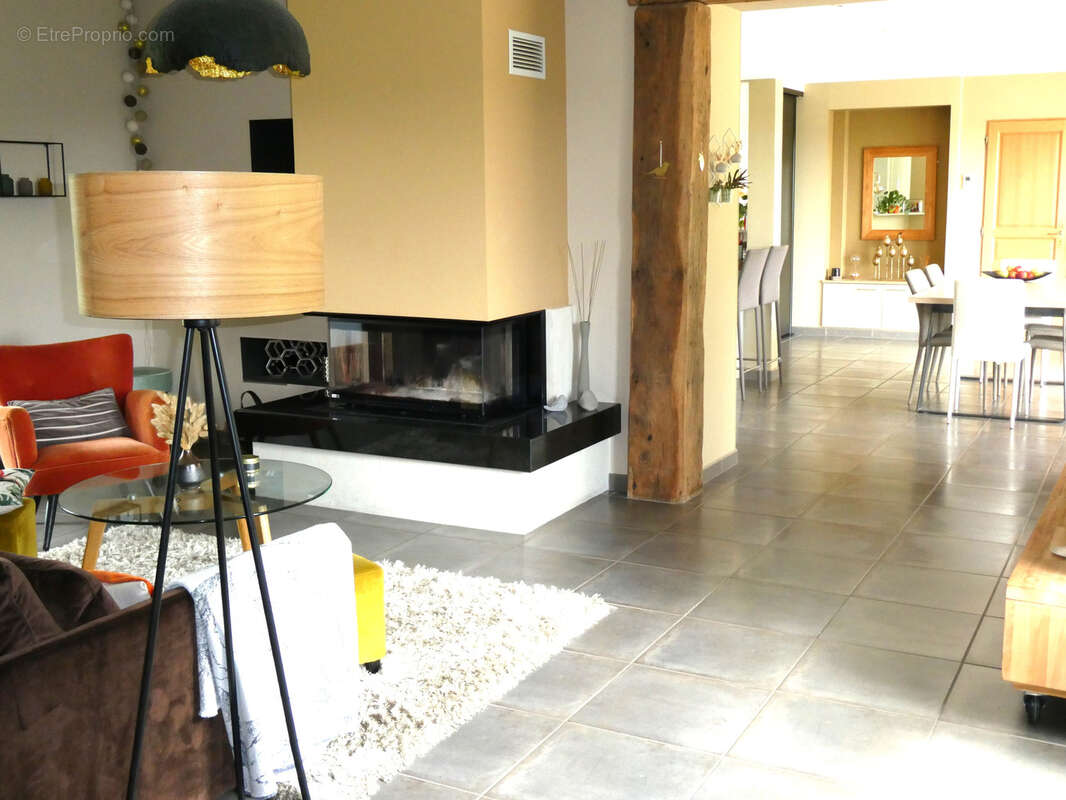 Maison à SAINT-HILAIRE-DU-HARCOUET