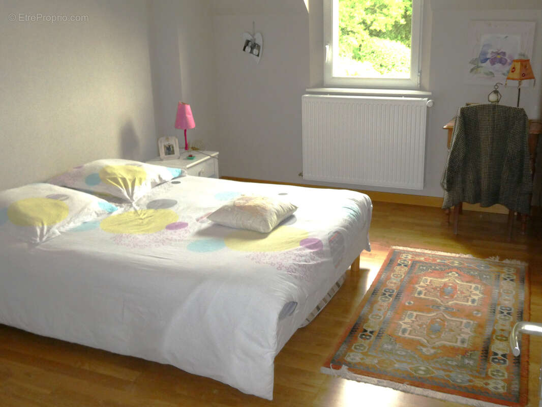 Maison à SAINT-HILAIRE-DU-HARCOUET