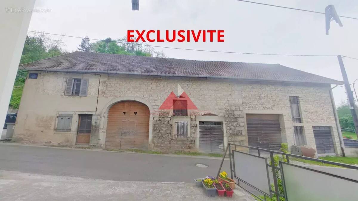 Maison à CLAIRVAUX-LES-LACS