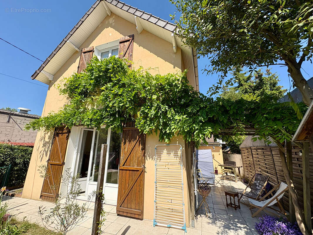 Maison à LIVRY-GARGAN