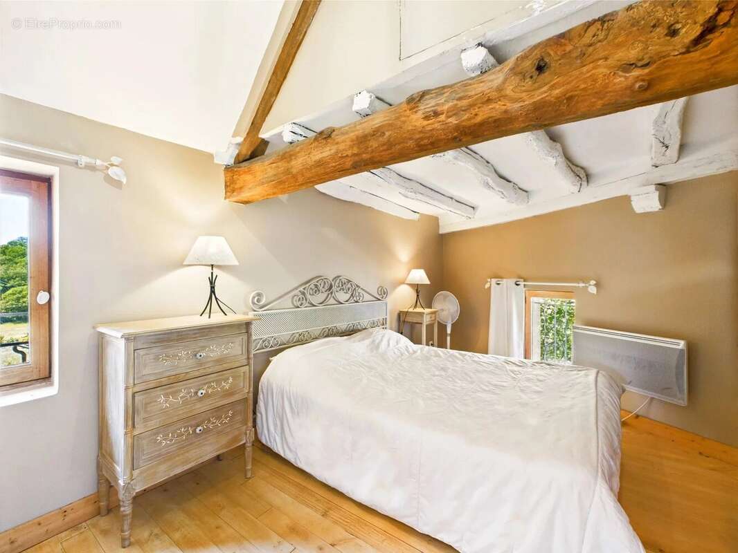 Maison à SAINT-CYPRIEN