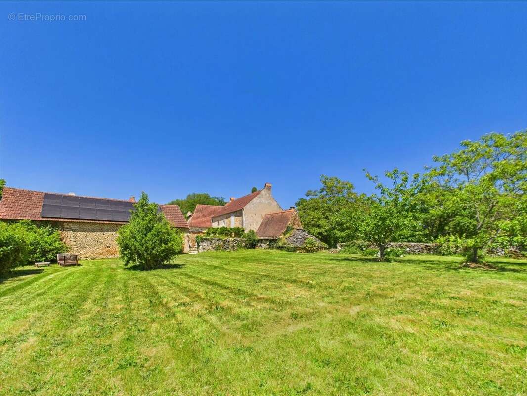 Maison à SAINT-CYPRIEN