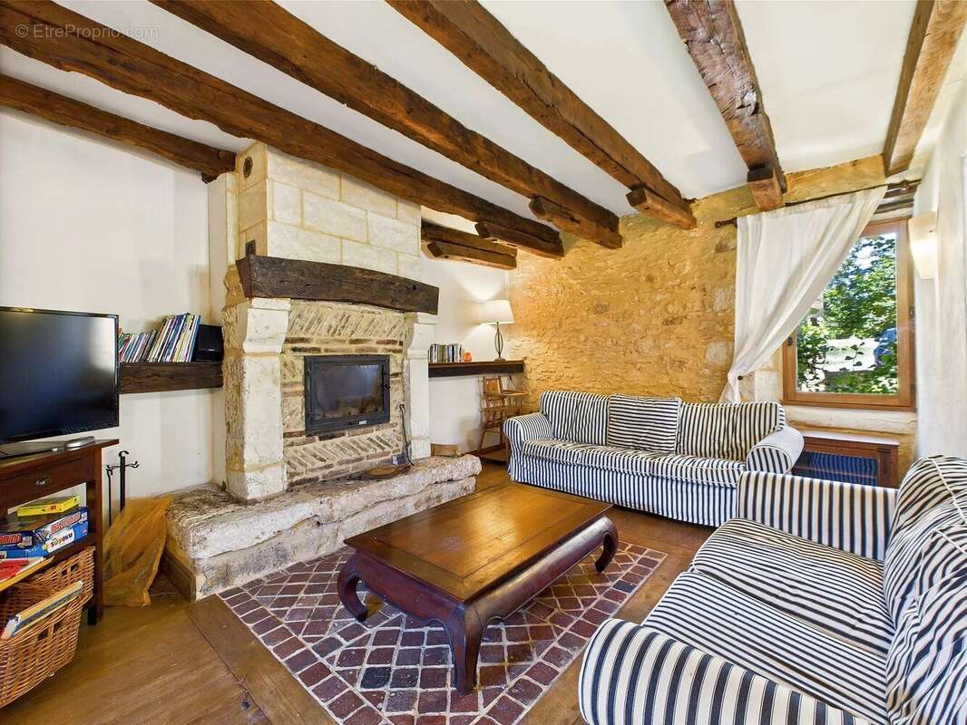 Maison à SAINT-CYPRIEN