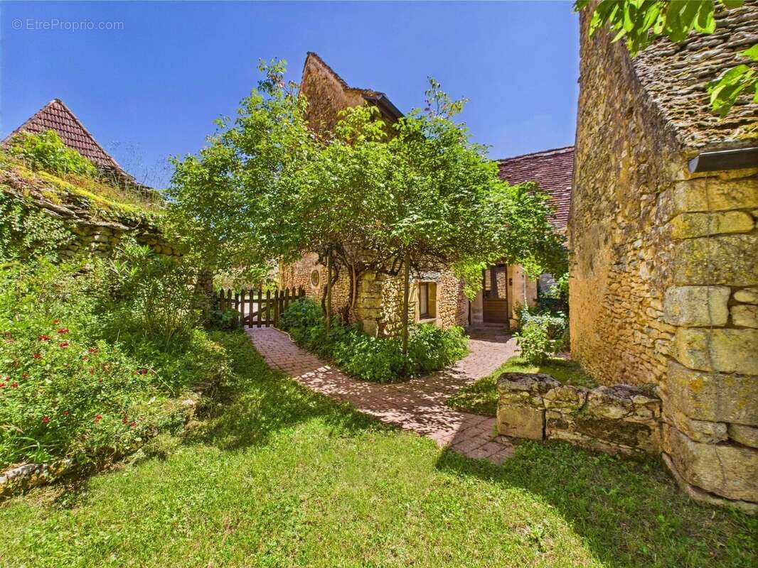 Maison à SAINT-CYPRIEN