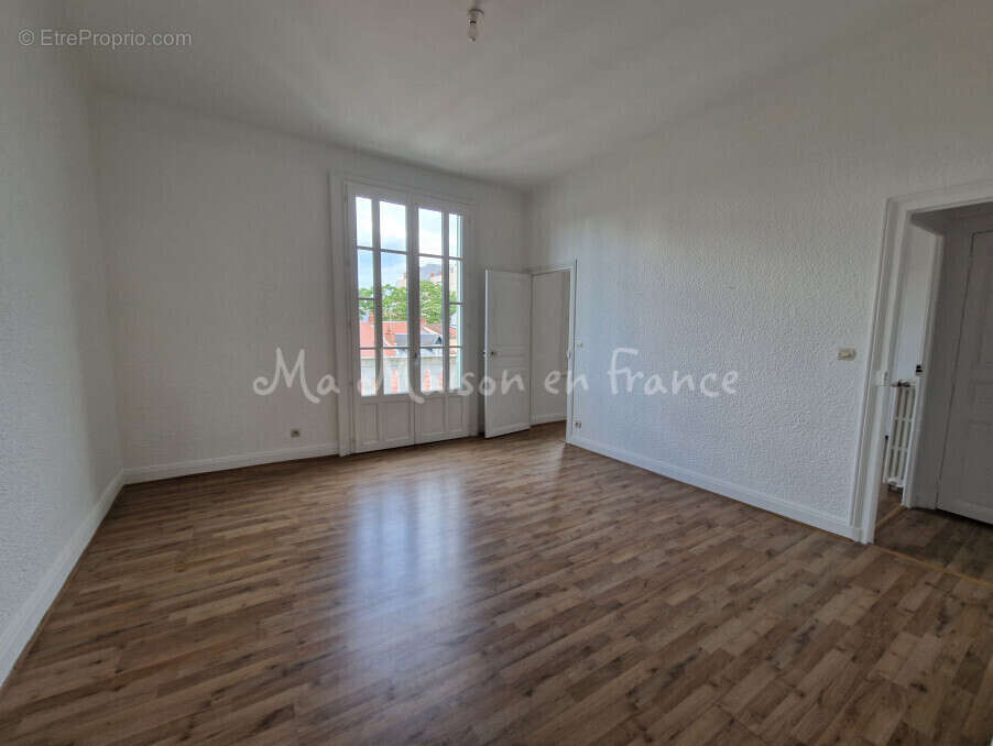 Appartement à VICHY