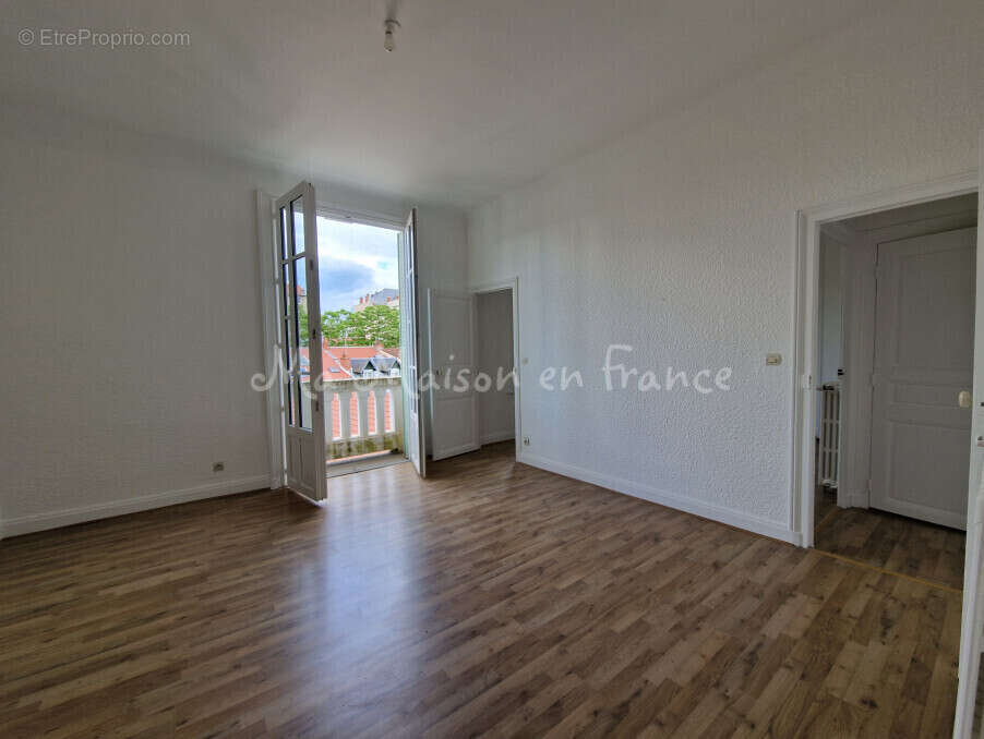 Appartement à VICHY
