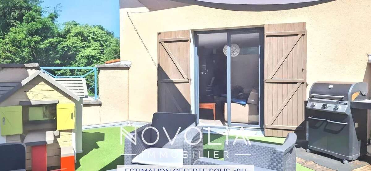 Maison à DECINES-CHARPIEU