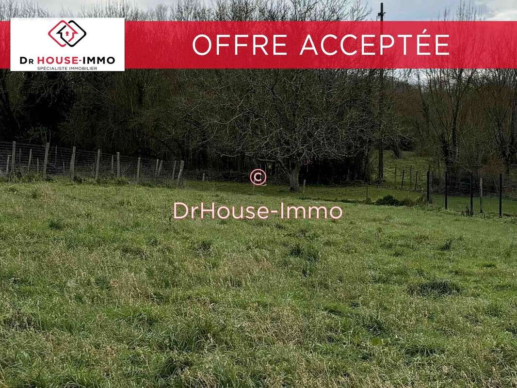 Terrain à CHAILLE-LES-MARAIS