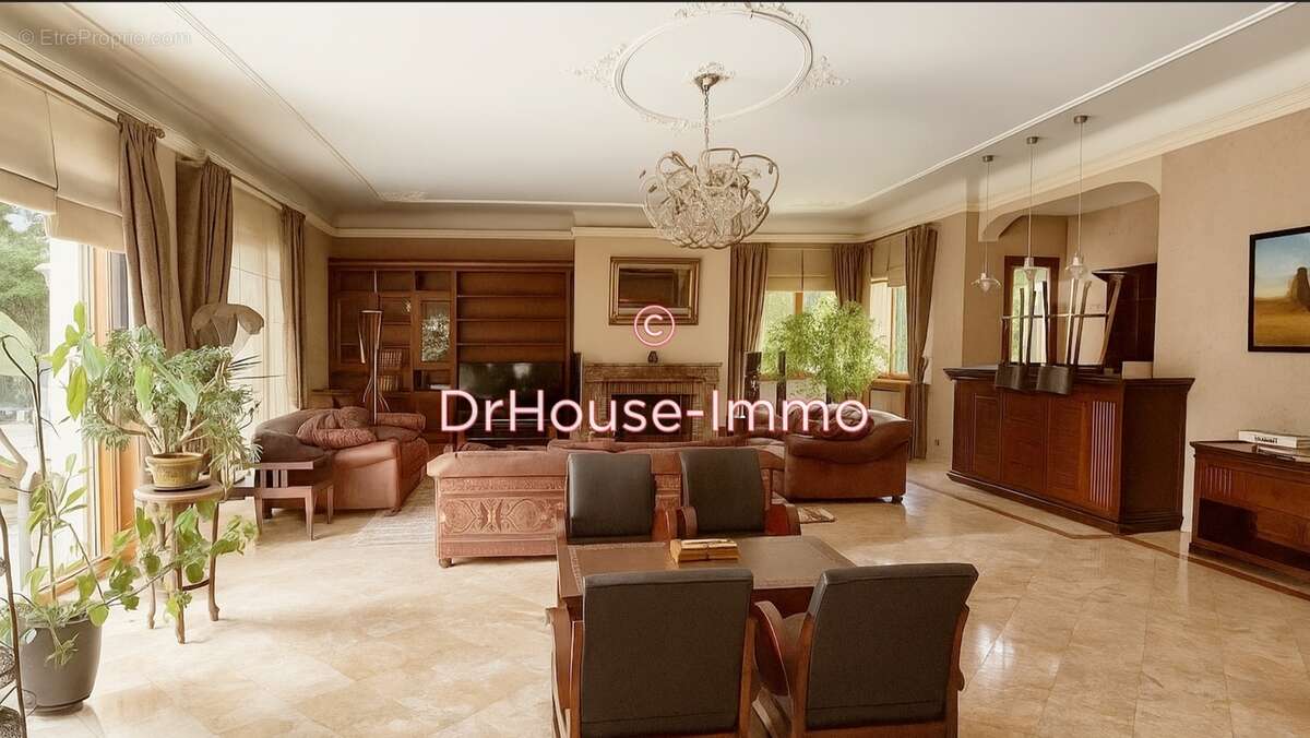 Maison à LOUVECIENNES