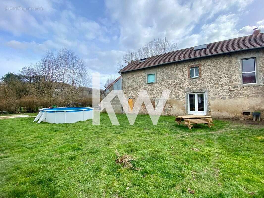 Maison à SAINT-VAURY