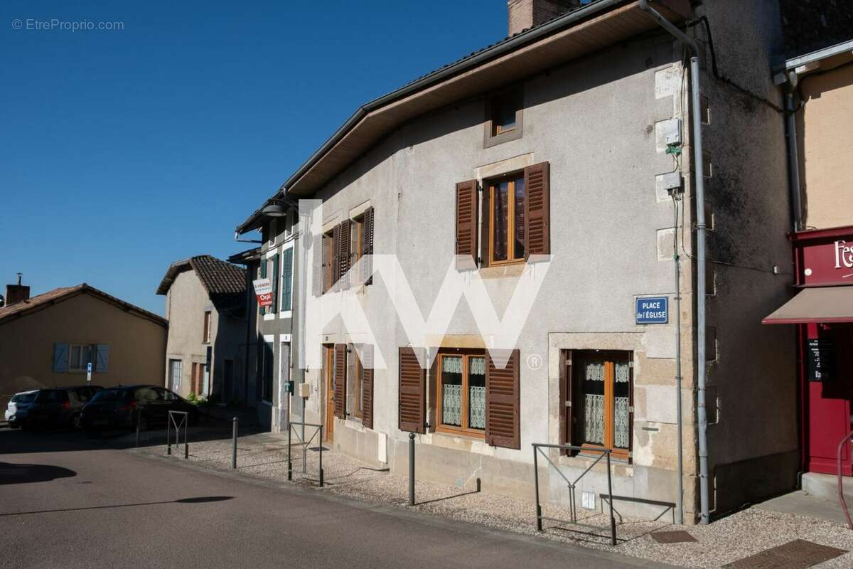 Maison à VERNEUIL-SUR-VIENNE