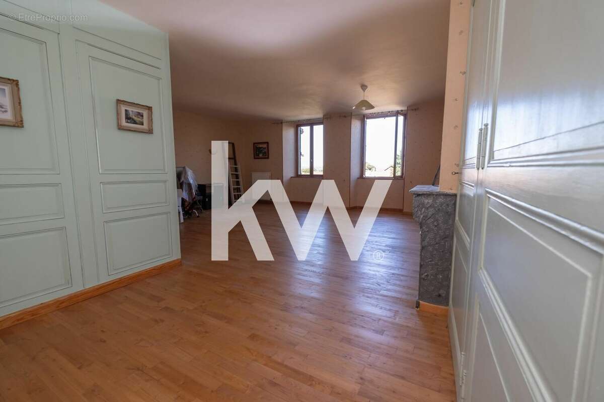 Maison à VERNEUIL-SUR-VIENNE