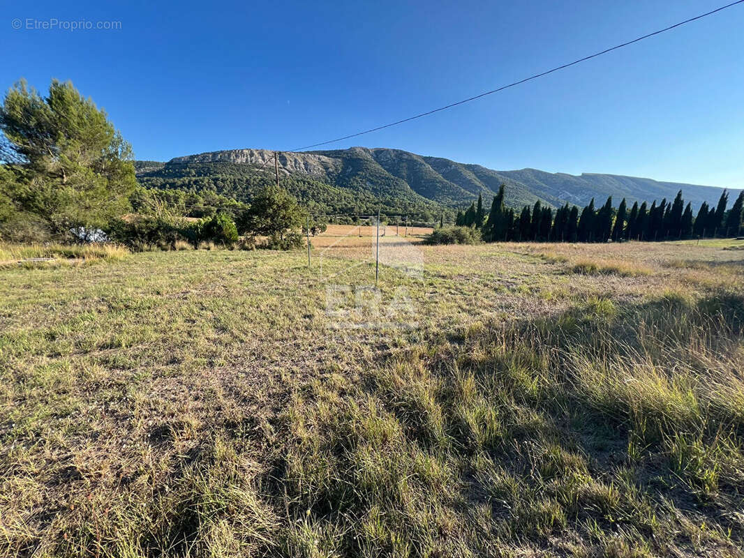 Maison à VAUVENARGUES