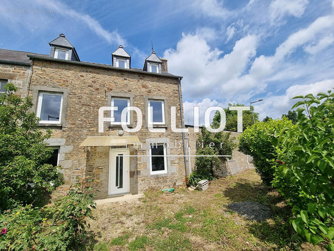 Maison à MARCEY-LES-GREVES