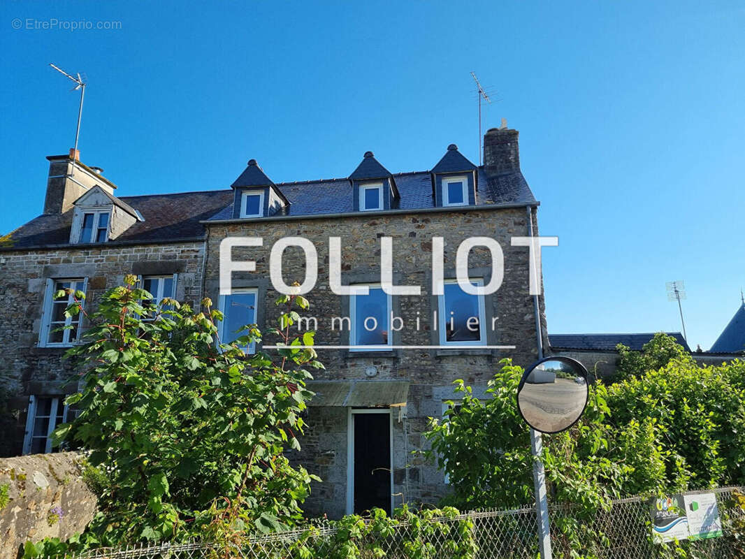 Maison à MARCEY-LES-GREVES