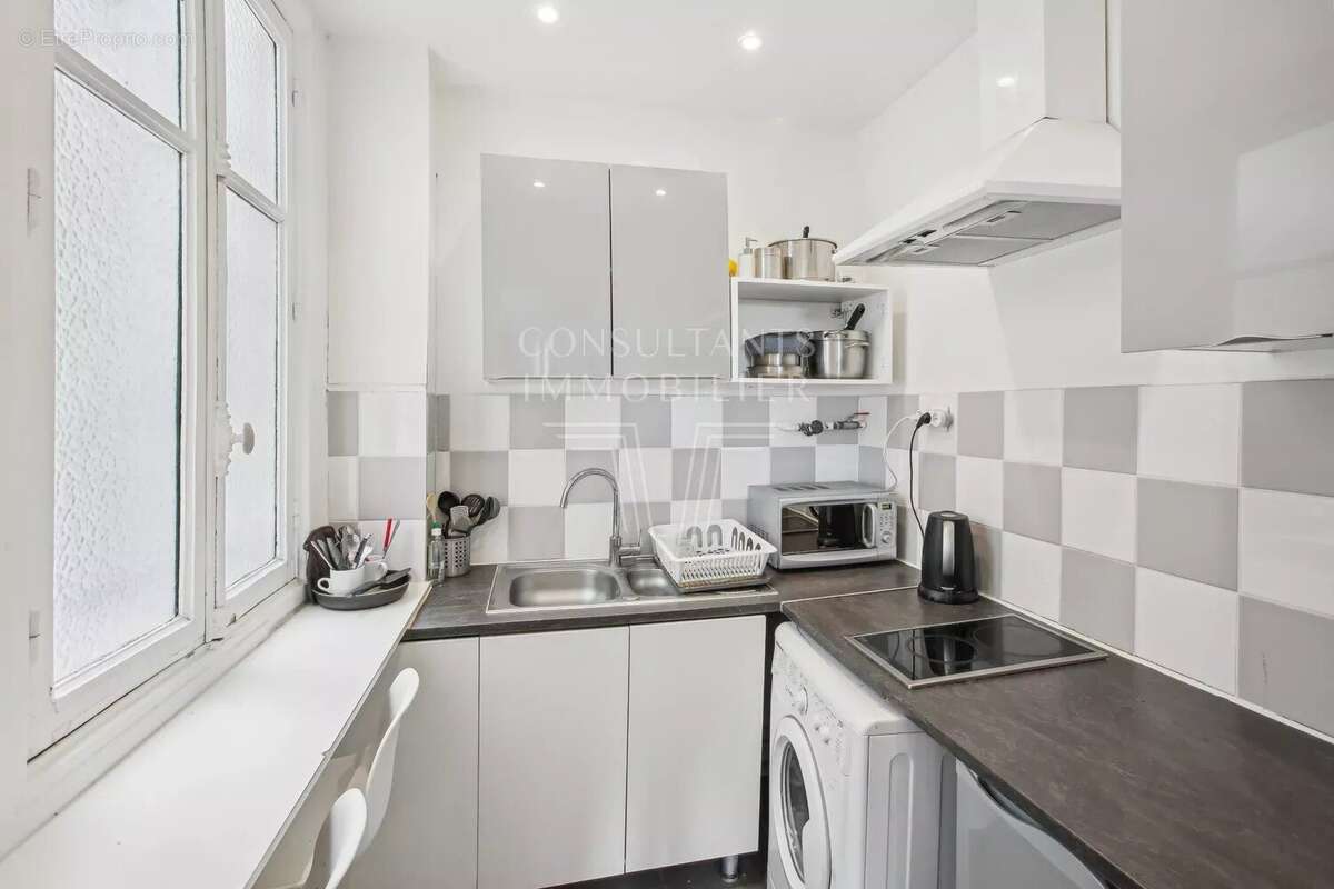 Appartement à PARIS-17E