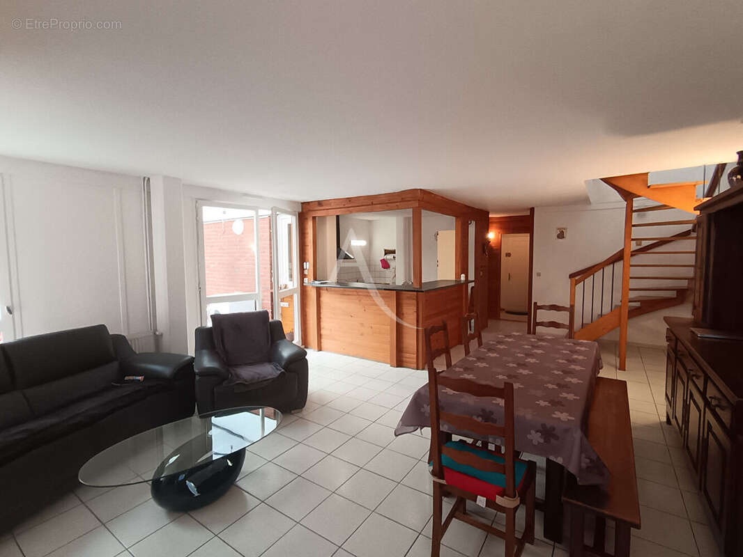 Maison à VAL-DE-REUIL