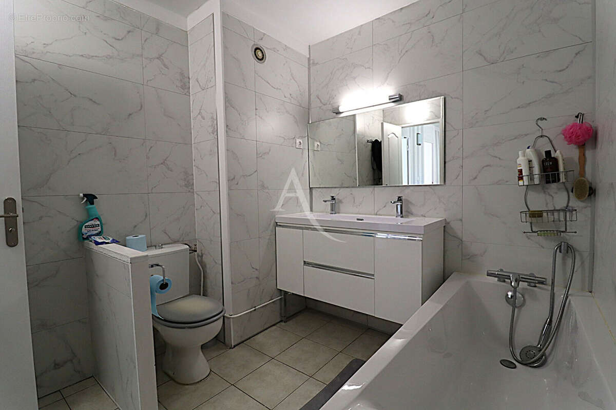 Maison à VAL-DE-REUIL