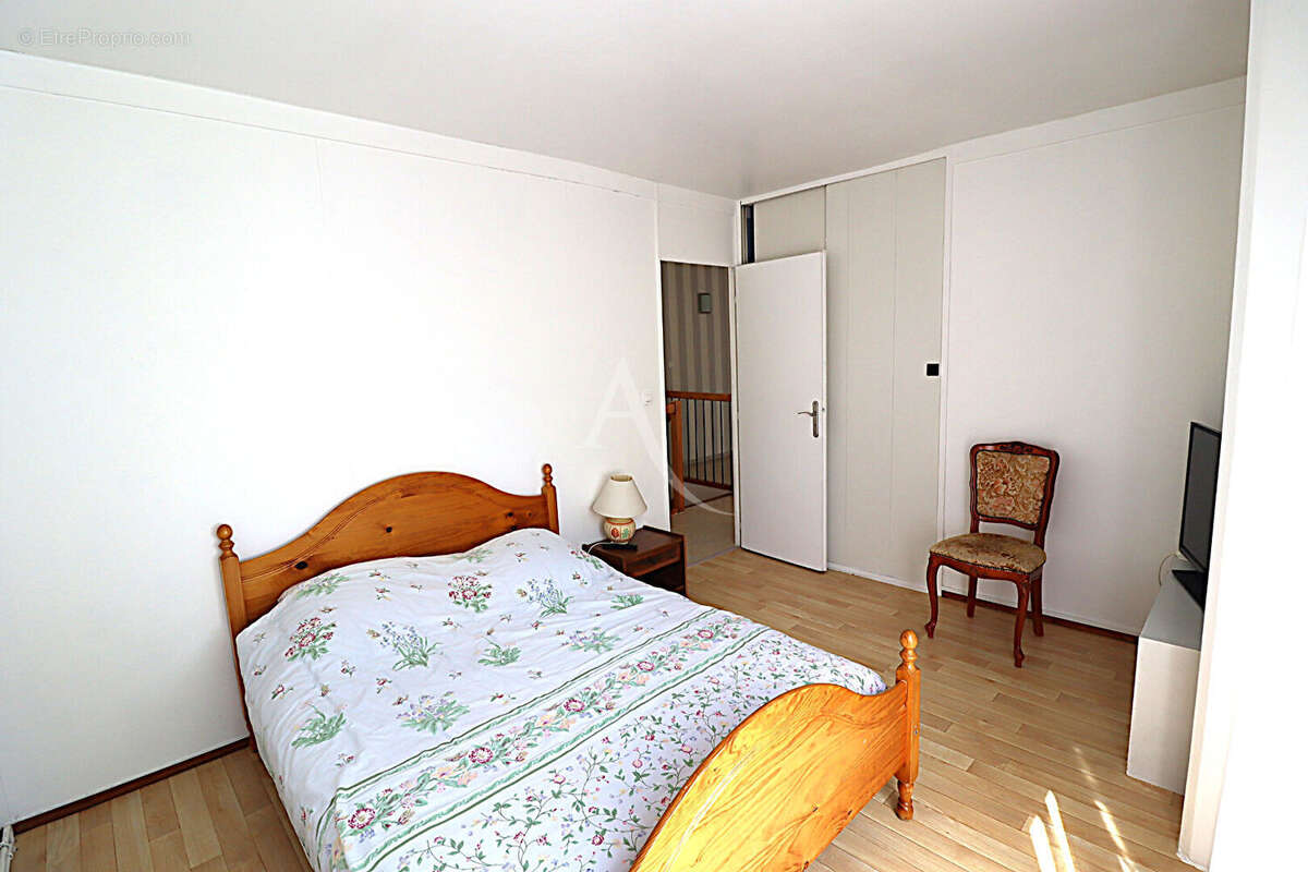 Maison à VAL-DE-REUIL