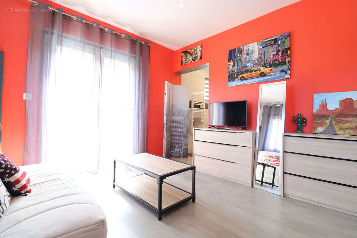 Maison à SAINT-CYPRIEN