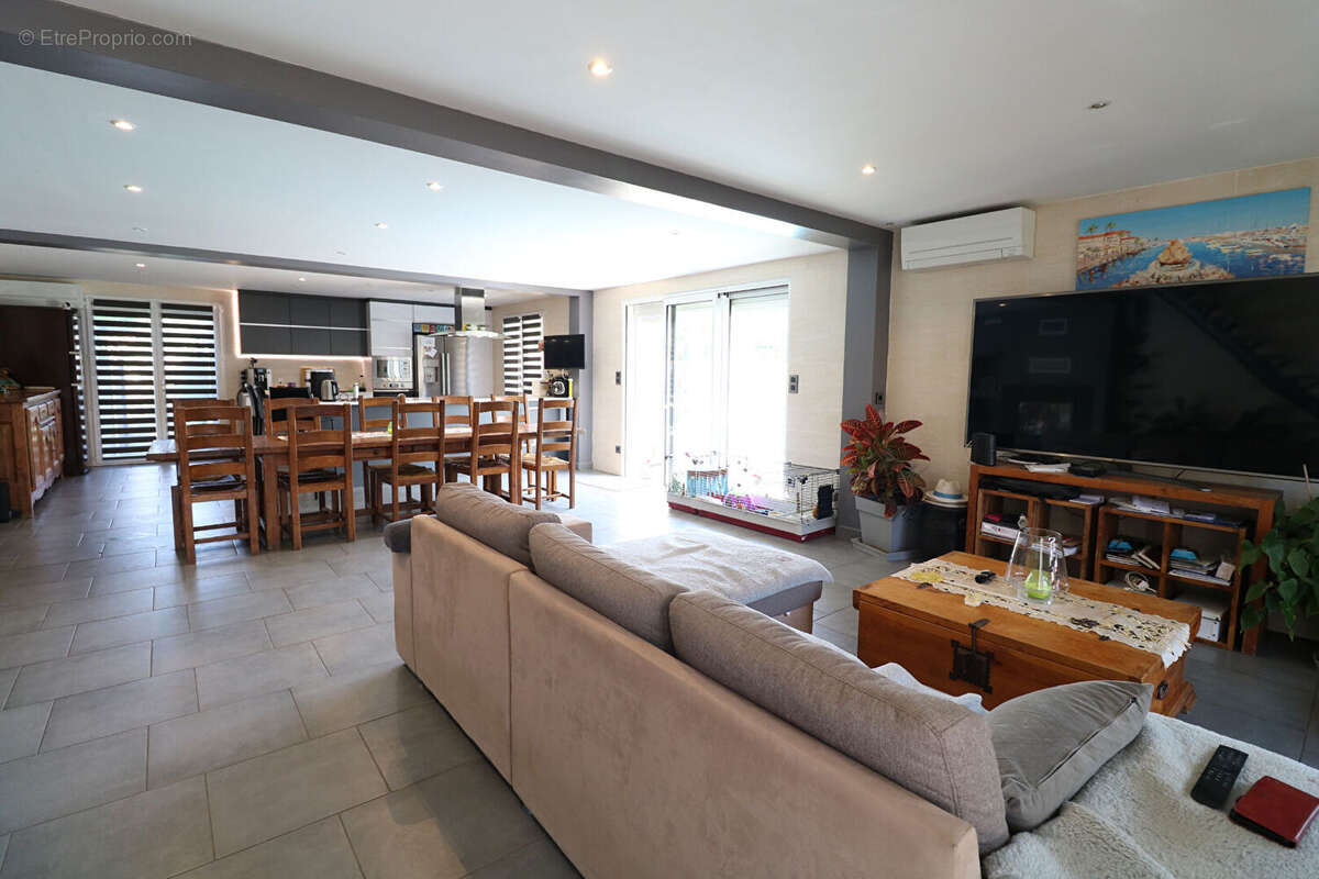 Maison à SAINT-CYPRIEN