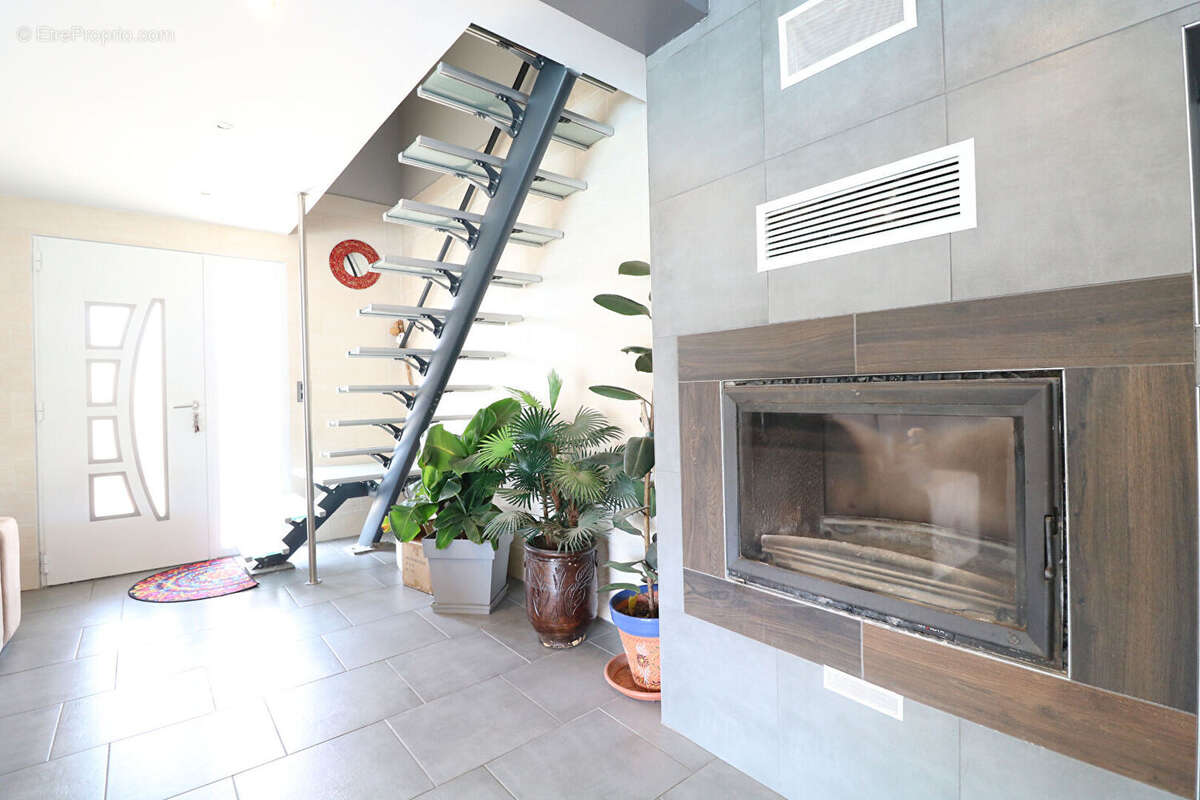 Maison à SAINT-CYPRIEN