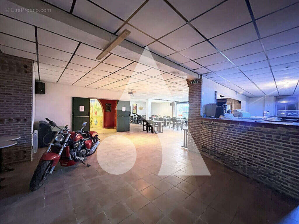 Commerce à CONDE-SUR-L&#039;ESCAUT