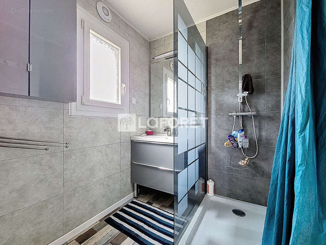 Maison à CRIQUEBEUF-SUR-SEINE