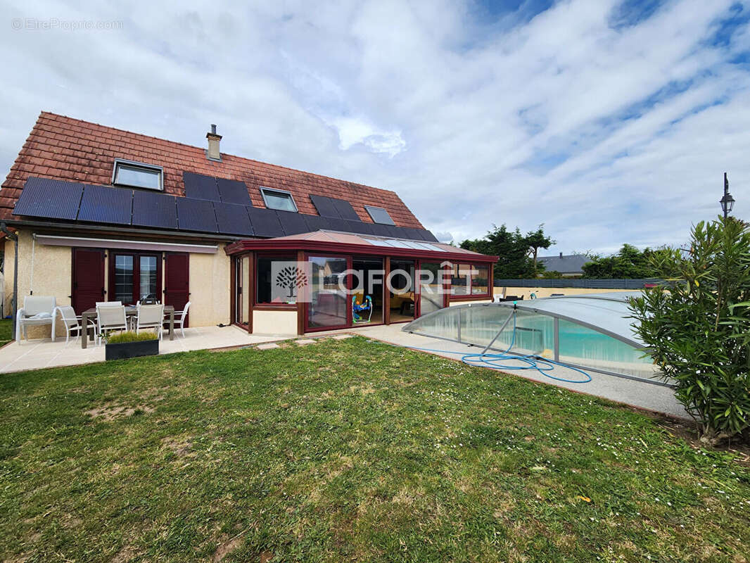 Maison à CRIQUEBEUF-SUR-SEINE