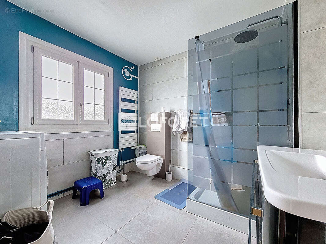 Maison à CRIQUEBEUF-SUR-SEINE