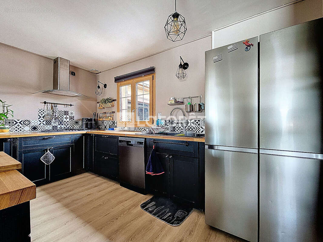 Maison à CRIQUEBEUF-SUR-SEINE