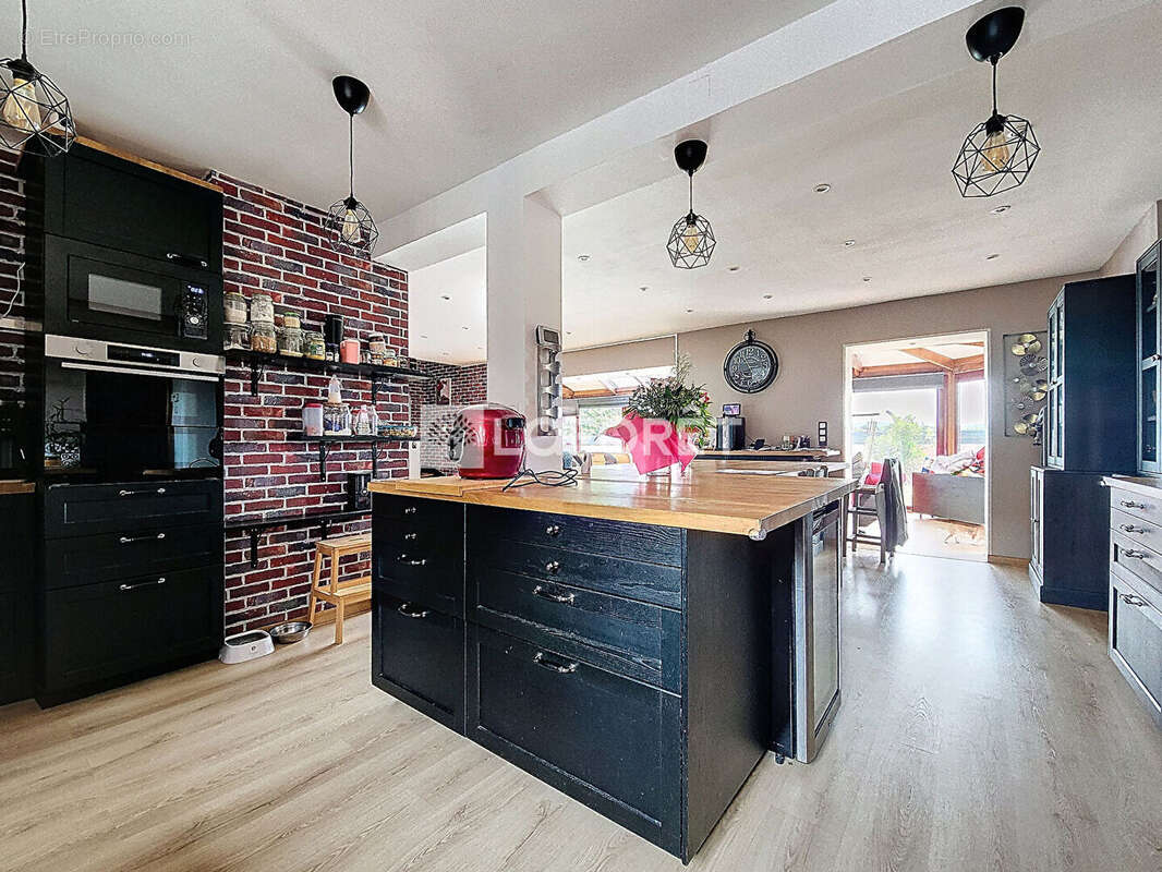 Maison à CRIQUEBEUF-SUR-SEINE