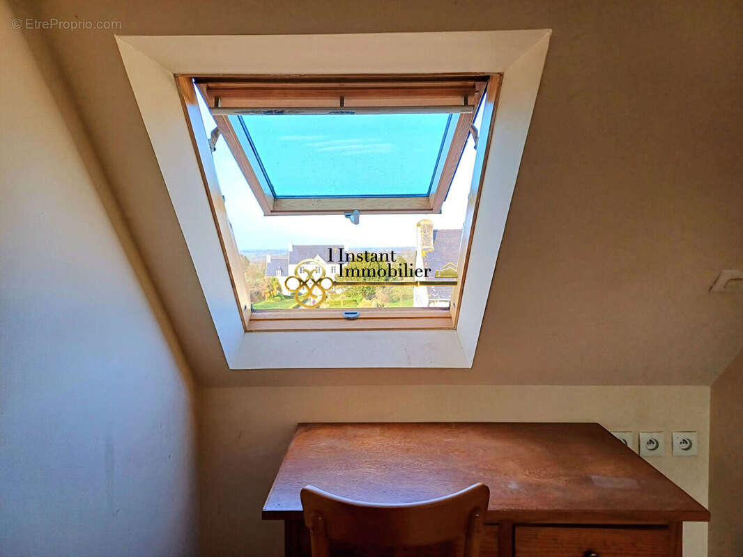 Maison à PLOUEGAT-GUERAND