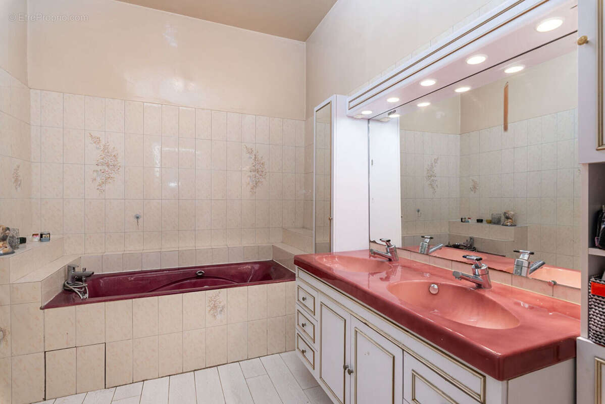 Appartement à LYON-1E