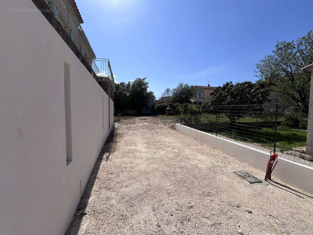 Terrain à SIX-FOURS-LES-PLAGES