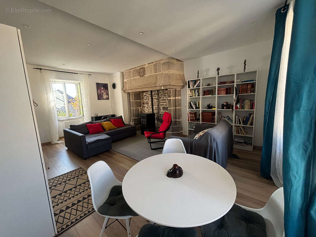 Maison à BENEVENT-L&#039;ABBAYE