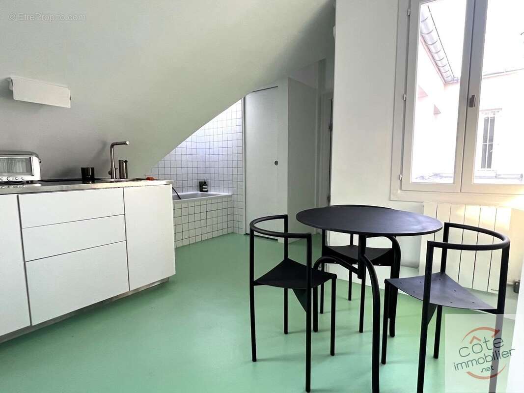 Appartement à PARIS-11E