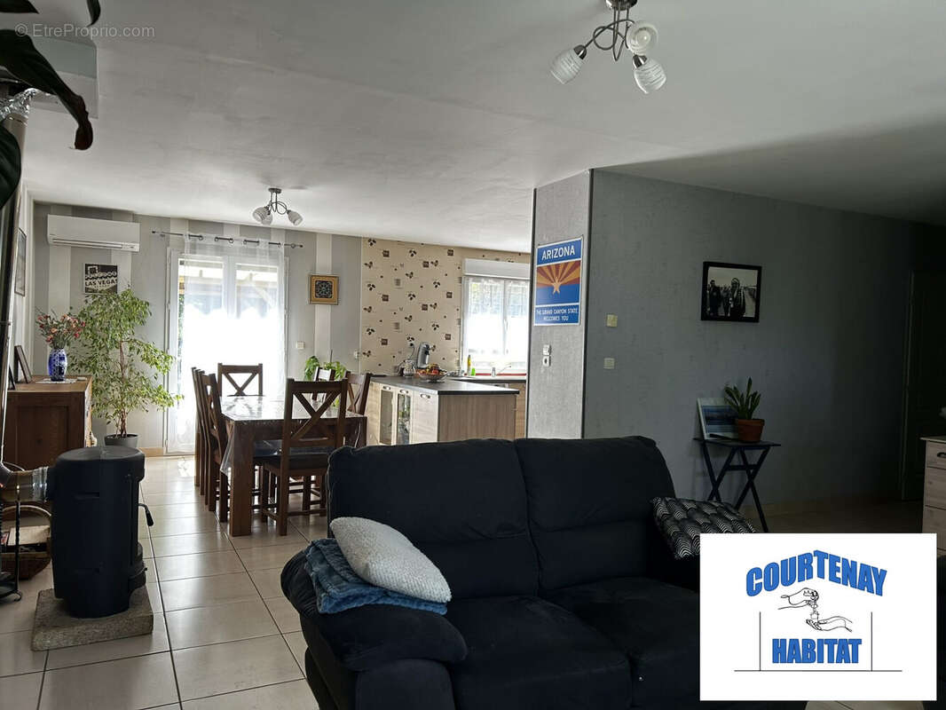 Maison à SAVIGNY-SUR-CLAIRIS