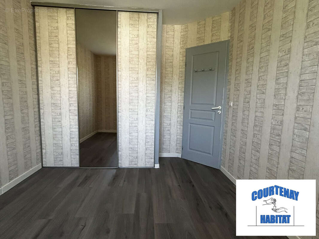 Maison à SAVIGNY-SUR-CLAIRIS